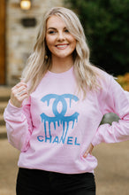 Load image into Gallery viewer, Strawberry Graphic Sweatshirt
